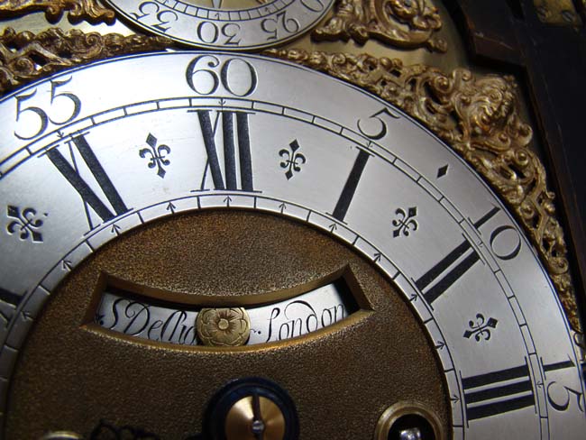 A fine George I period ebonized quarter-repeating Bracket Clock circa 1715-1720 by Simon de Charmes — image 7